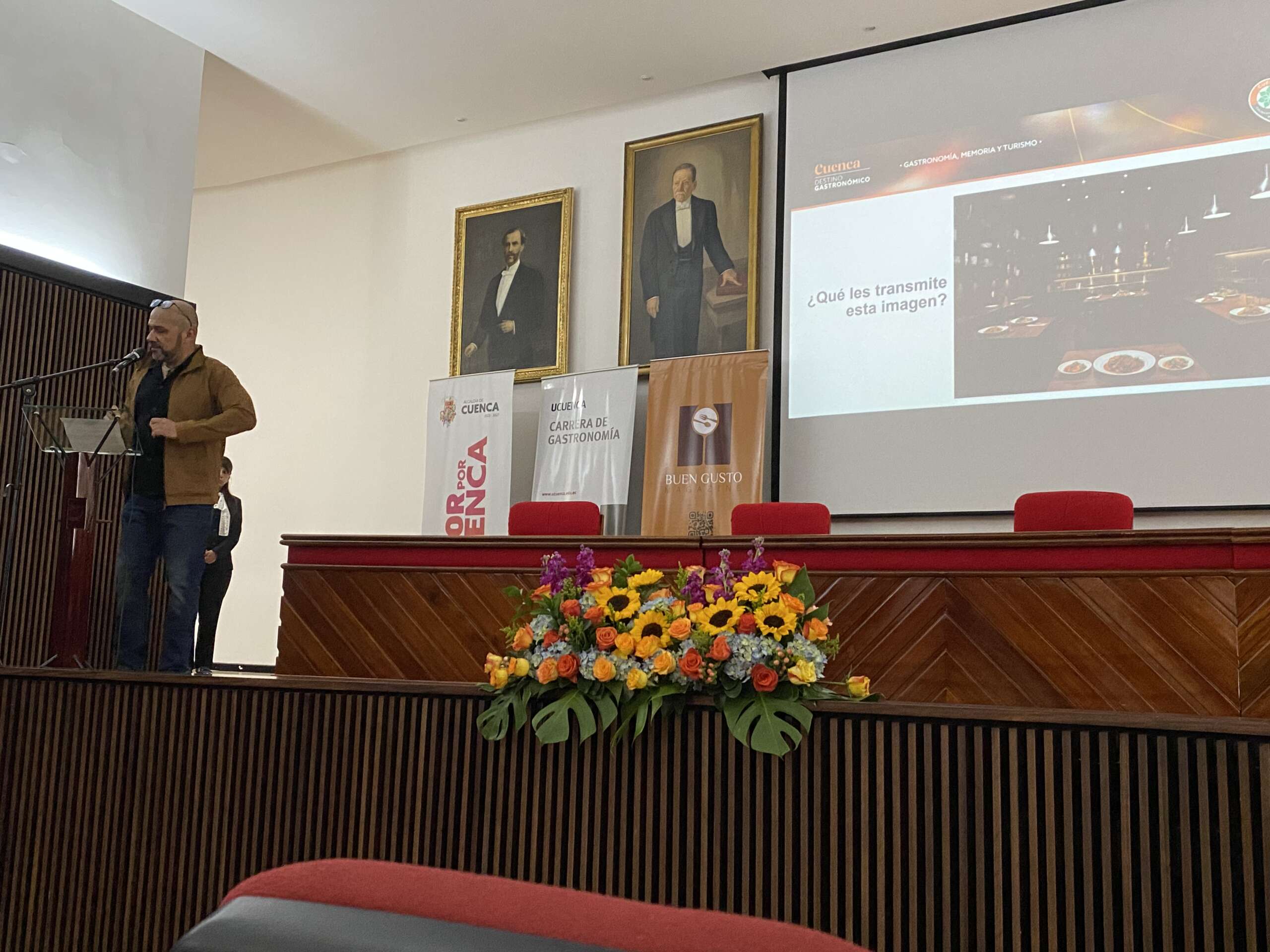 Javier Ortiz - CEO Buen gusto en ponencia