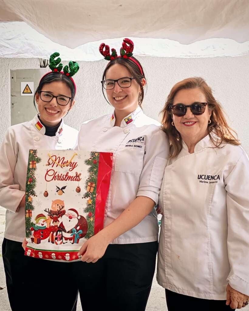 Karla Valarezo e Indira Gómez - Segundo lugar